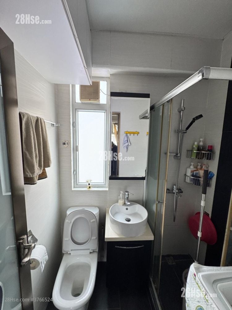 Hang On Building Sell 319 ft²