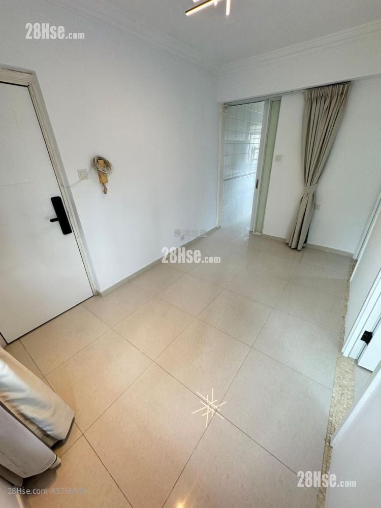 Kai Yee Court Sell 2 Bedrooms , 1 Bathroom 313 ft²