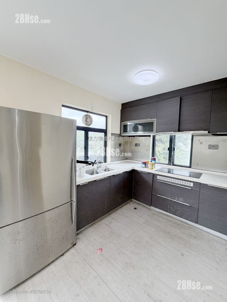 村屋 租盘 3 房 , 1 浴室 630 平方尺