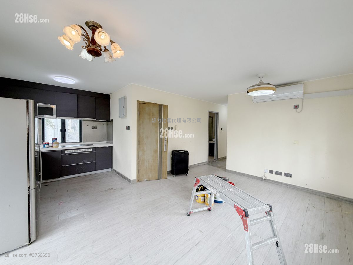 村屋 租盘 3 房 , 1 浴室 630 平方尺