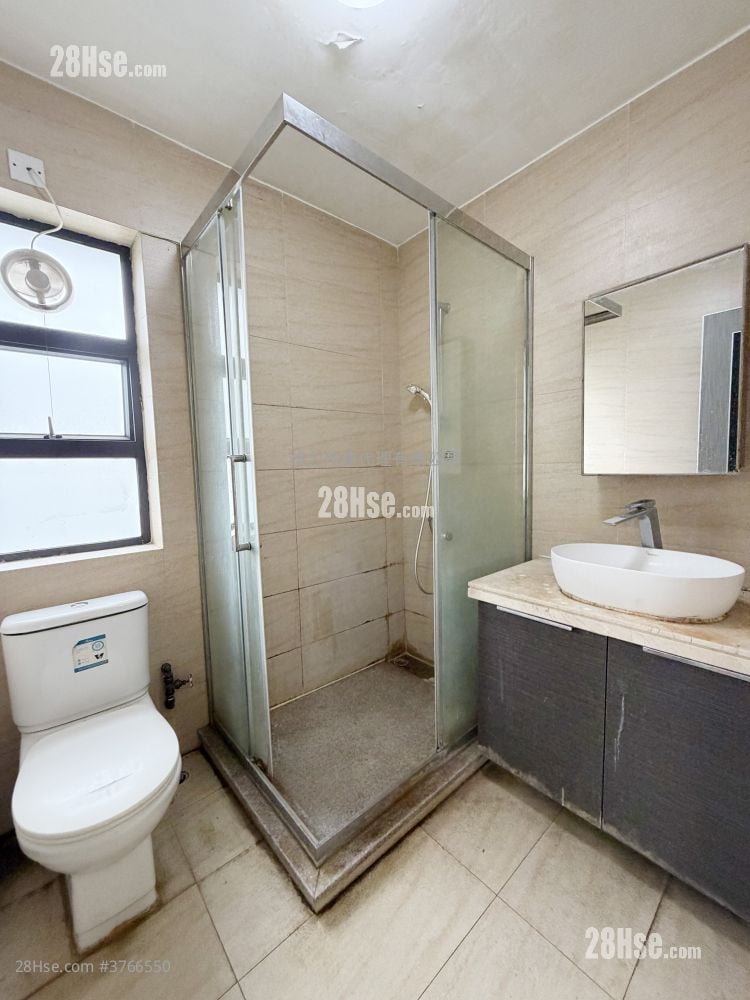 村屋 租盘 3 房 , 1 浴室 630 平方尺