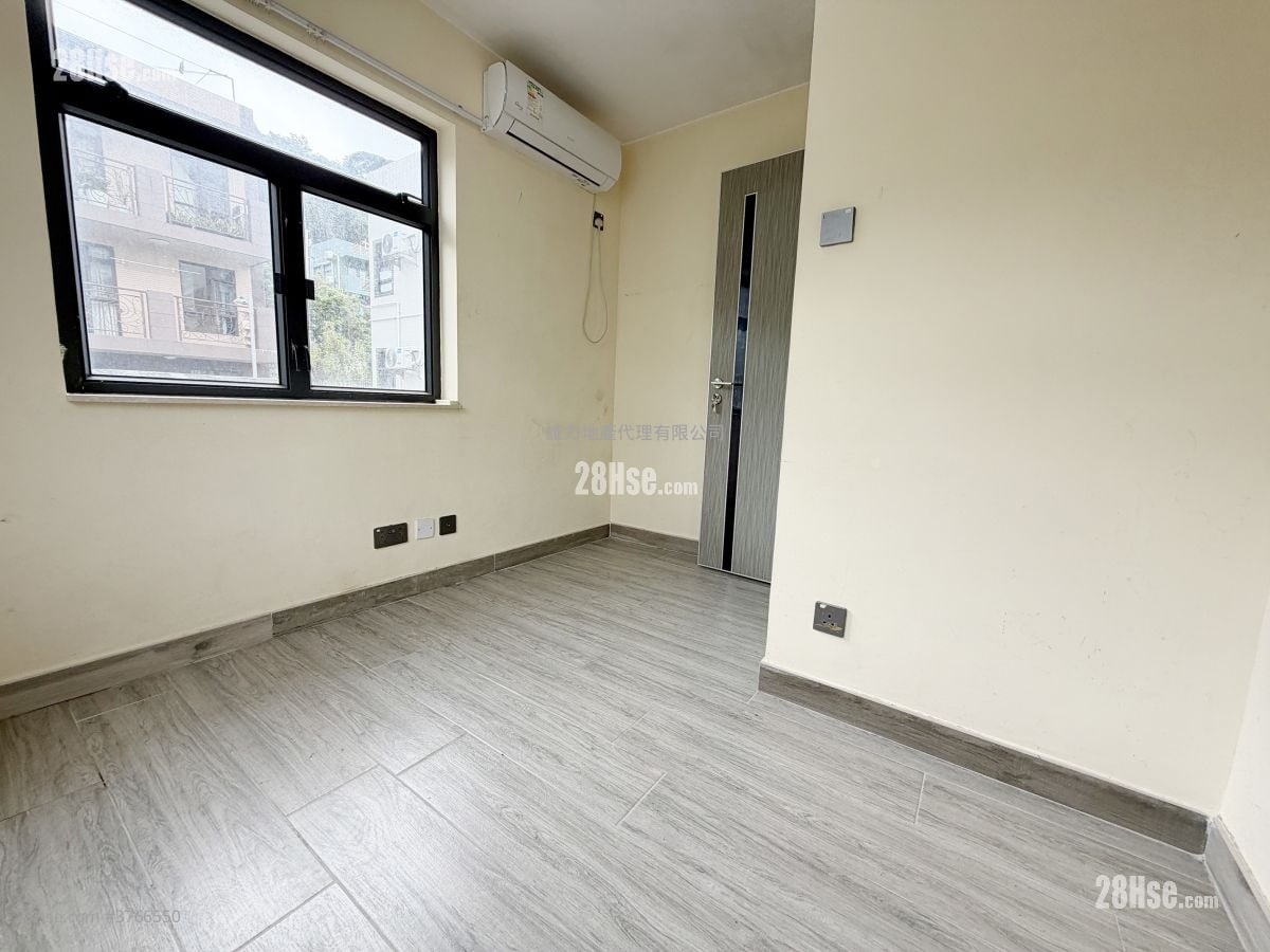 村屋 租盘 3 房 , 1 浴室 630 平方尺