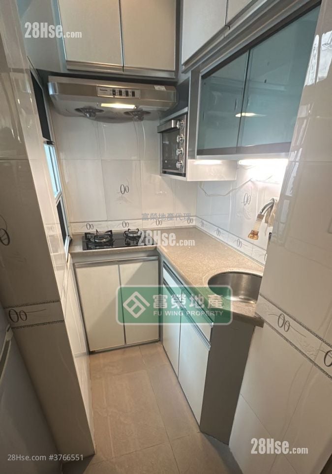 Tenement House Sell 2 Bedrooms , 1 Bathroom 343 ft²