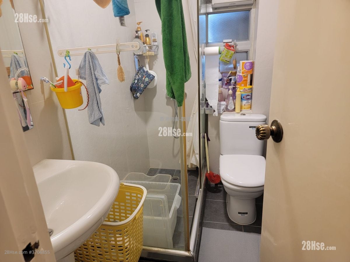 Shun Chi Court Sell 1 Bedroom , 1 Bathroom 708 ft²