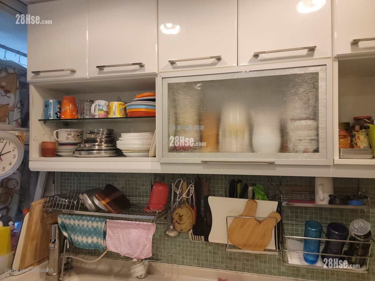 Shun Chi Court Sell 1 Bedroom , 1 Bathroom 708 ft²