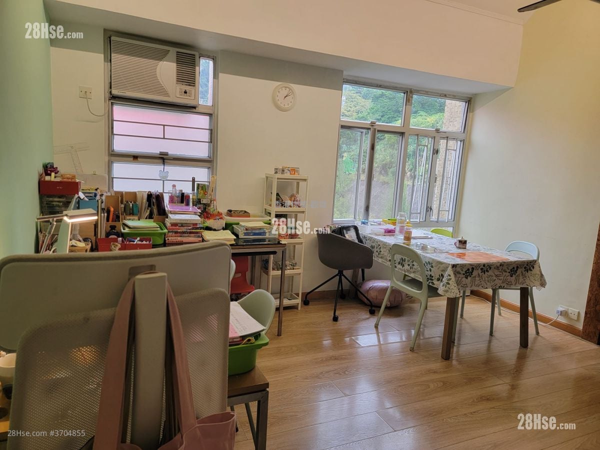 Shun Chi Court Sell 1 Bedroom , 1 Bathroom 708 ft²