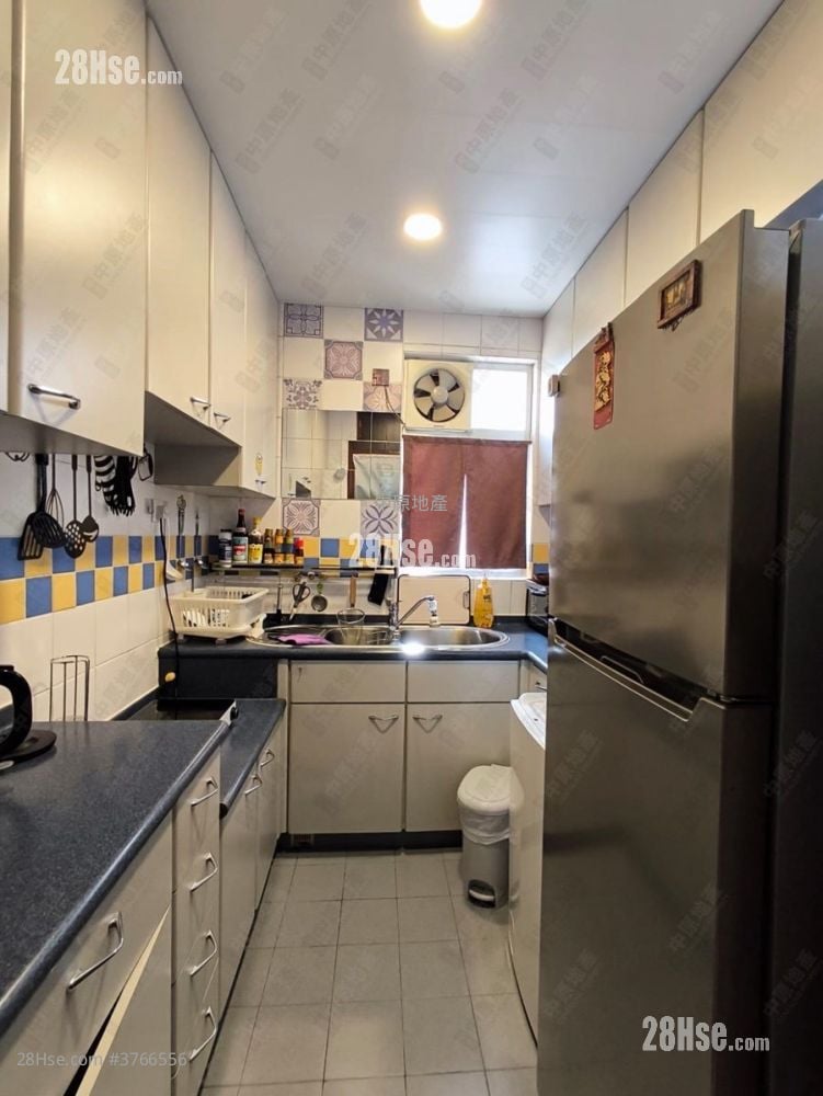 Tin Chung Court Sell 2 Bedrooms 506 ft²