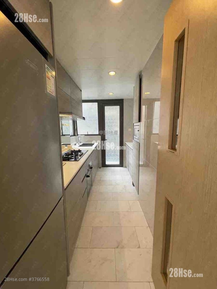 The Visionary Sell 3 Bedrooms , 2 Bathrooms 1,070 ft²