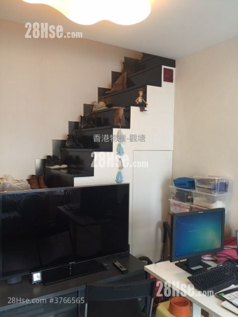 Shun Chi Court Sell 2 Bedrooms , 1 Bathroom 645 ft²