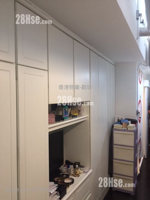 Shun Chi Court Sell 2 Bedrooms , 1 Bathroom 645 ft²