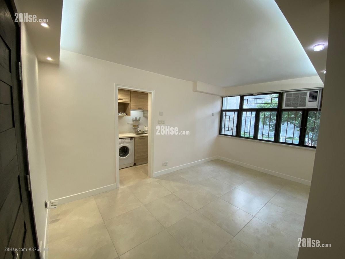 Tsui Yiu Court Sell 2 Bedrooms , 1 Bathroom 452 ft²