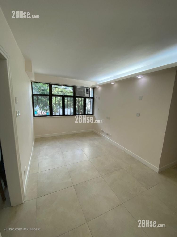 Tsui Yiu Court Sell 2 Bedrooms , 1 Bathroom 452 ft²