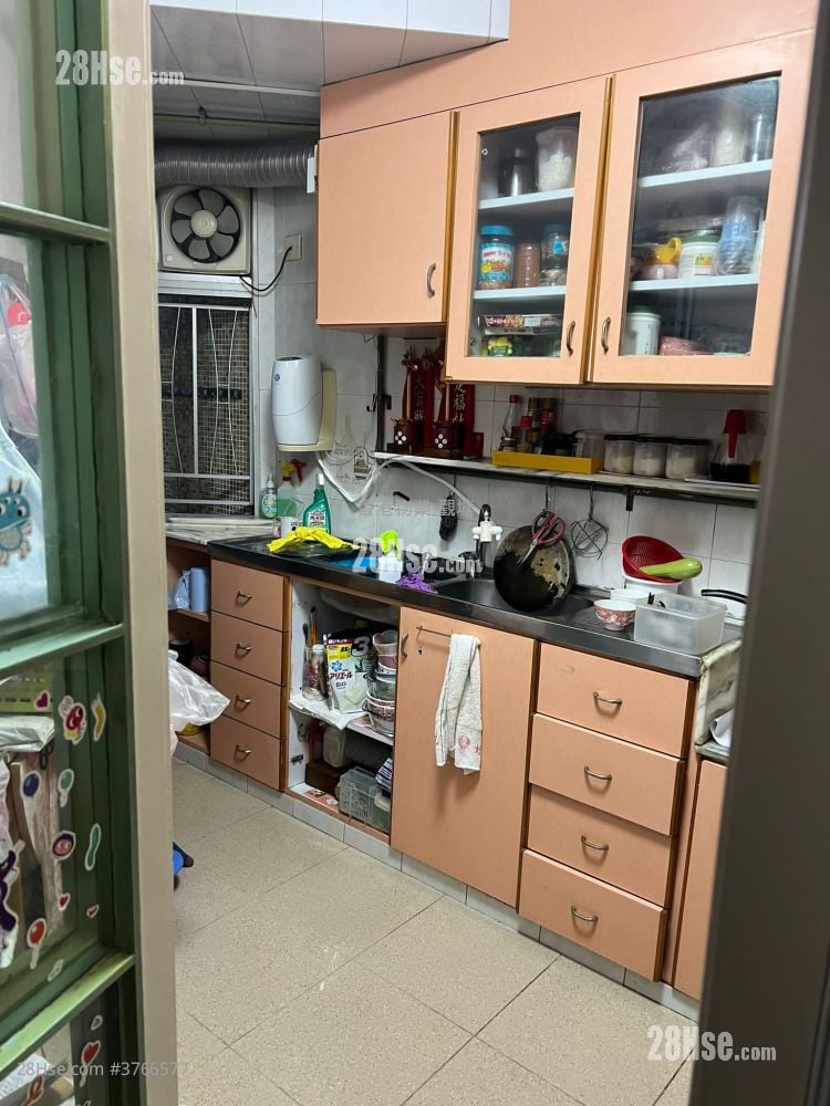 顺致苑 售盘 2 房 , 1 浴室 708 平方尺