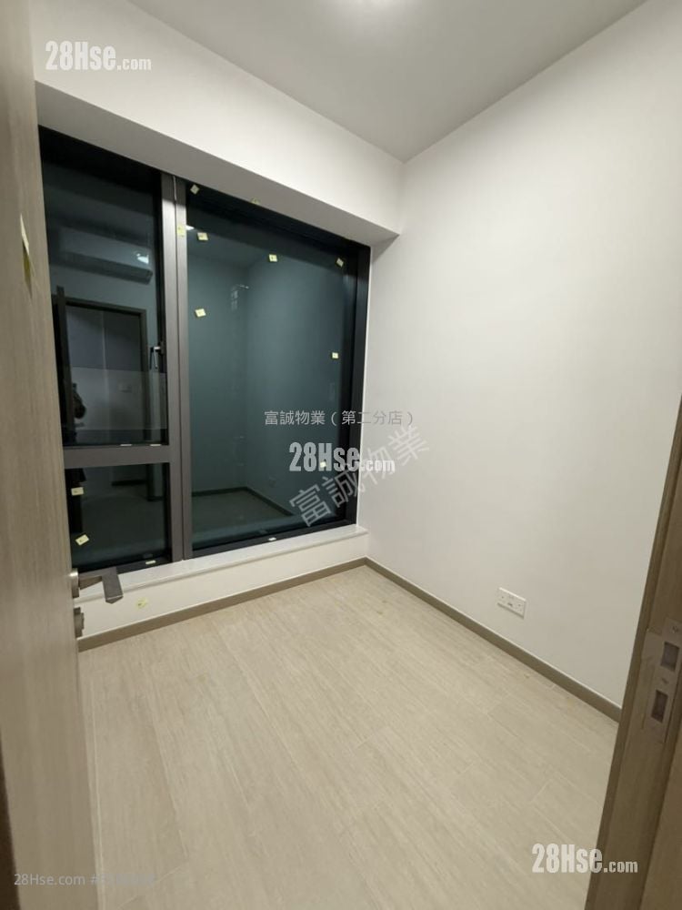 Chill Residence Rental 2 Bedrooms , 1 Bathroom 474 ft²