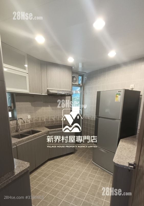 杏苑山庄 售盘 4 房 , 3 浴室 1,843 平方尺