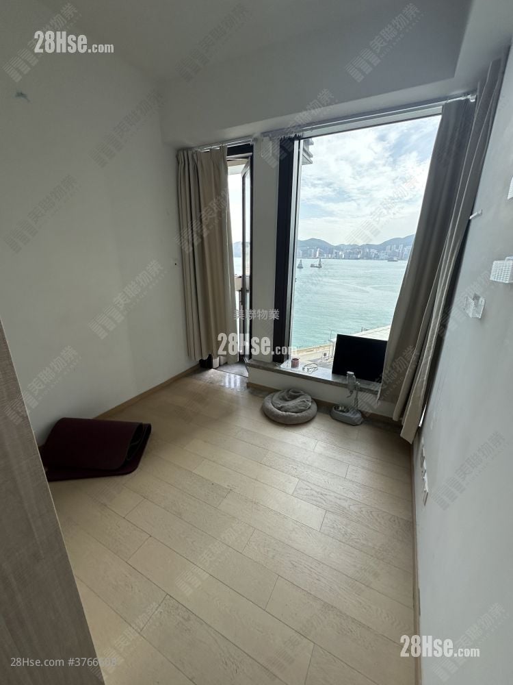 Lp6 Sell 3 Bedrooms , 2 Bathrooms 906 ft²