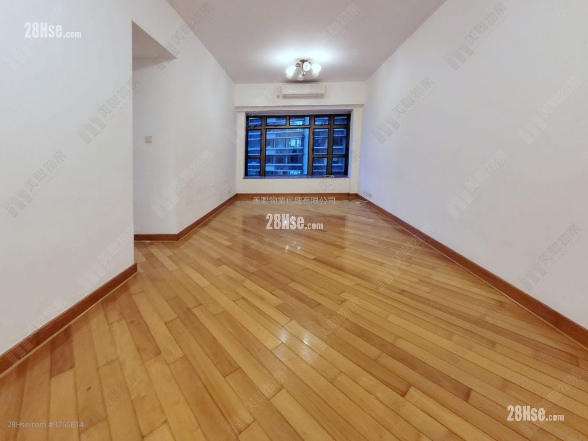 Royal Peninsula Sell 3 Bedrooms , 2 Bathrooms 962 ft²