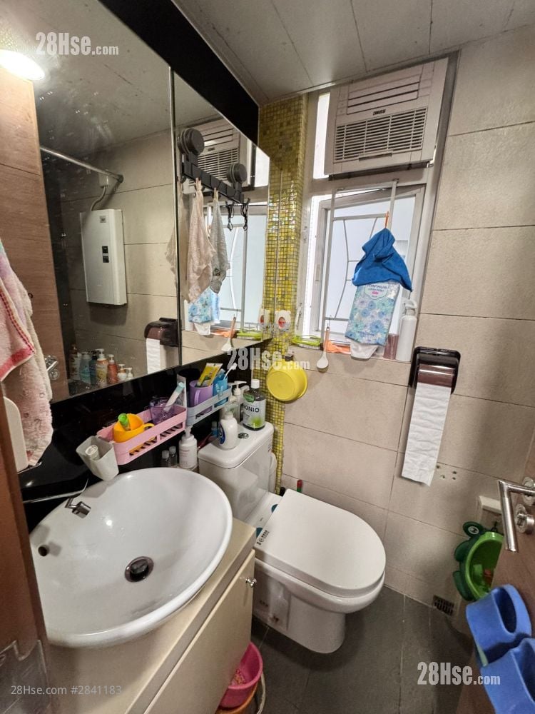 新港豪庭 售盤 2 房 348 平方呎