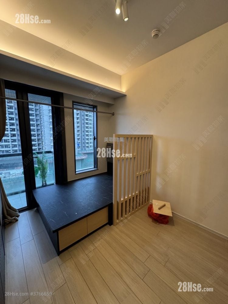 One Innovale Sell 228 ft²