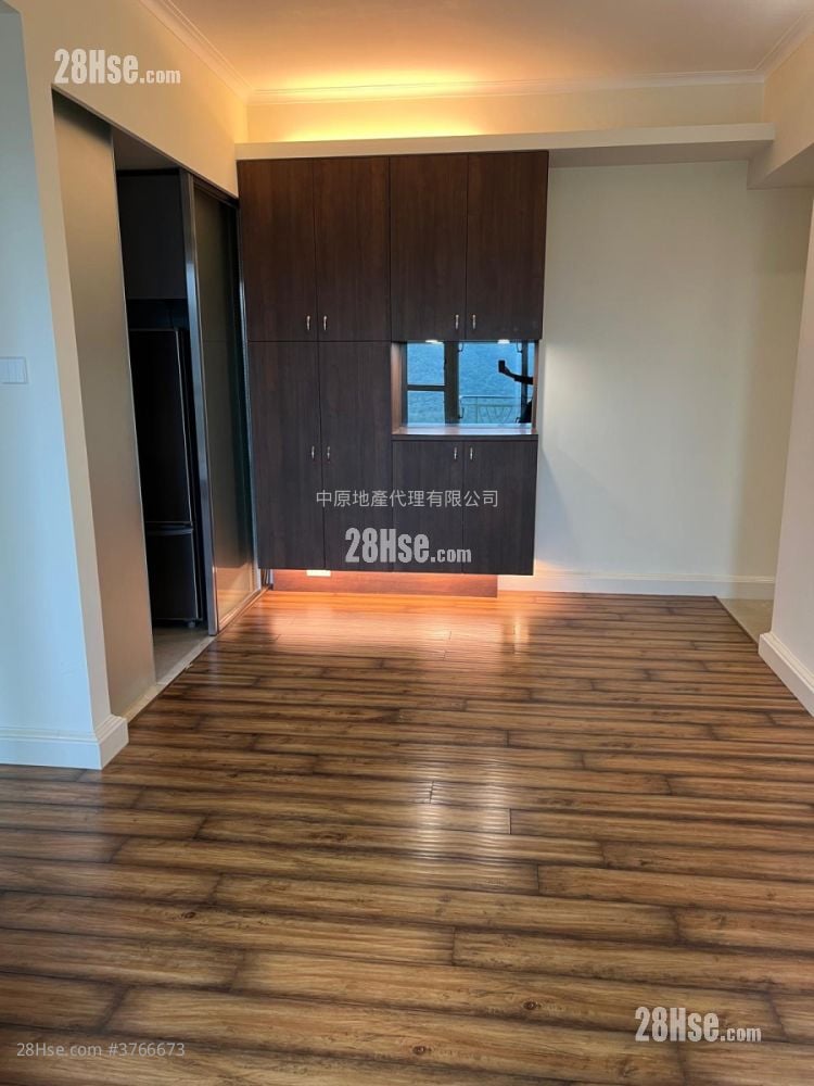 首都 售盘 2 房 , 1 浴室 519 平方尺