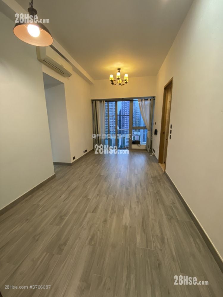 Chatham Gate Sell 2 Bedrooms , 1 Bathroom 606 ft²