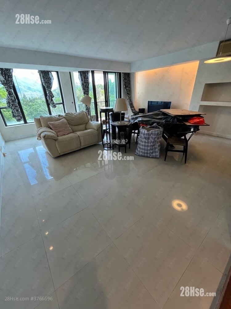 倚龙山庄 售盘 3 房 1,551 平方尺