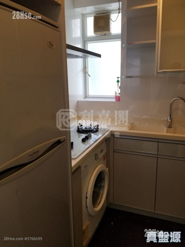 Metro Town Sell 3 Bedrooms 594 ft²