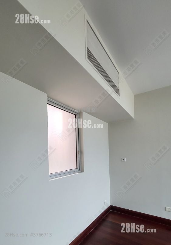 The Harbourside Sell 3 Bedrooms , 2 Bathrooms 1,015 ft²