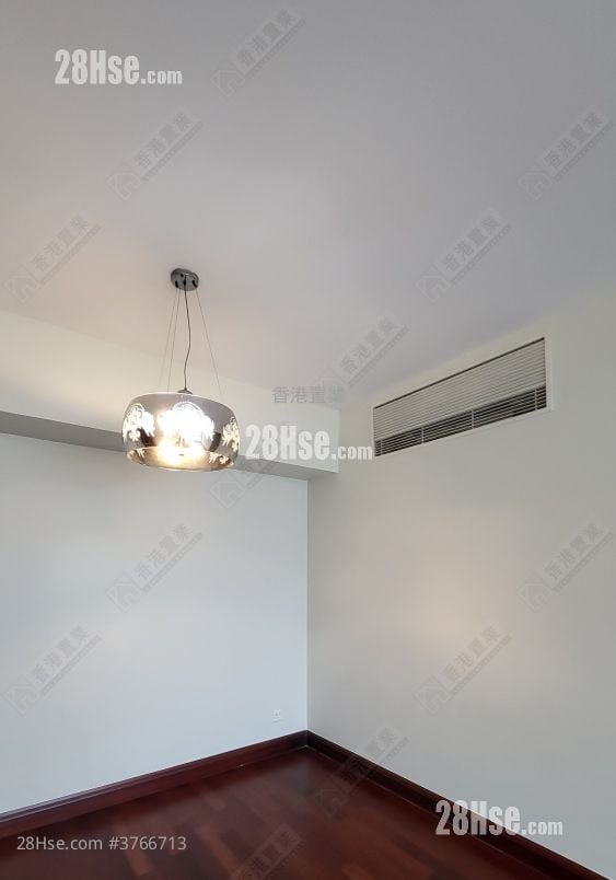 The Harbourside Sell 3 Bedrooms , 2 Bathrooms 1,015 ft²