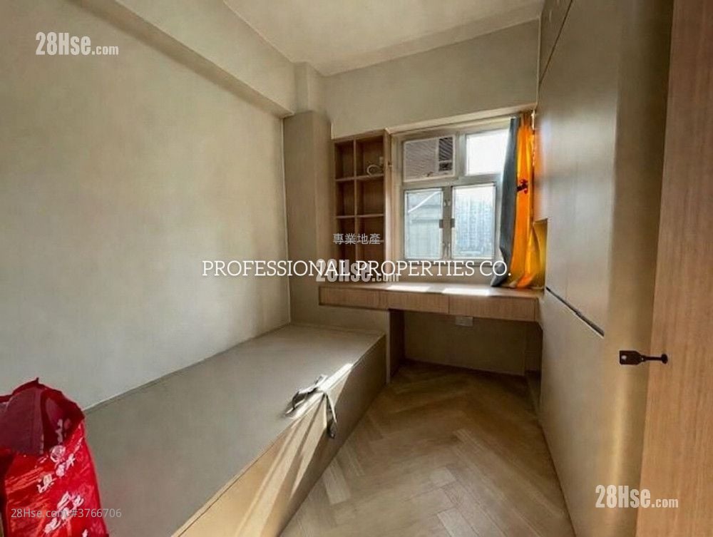 Sands Building Sell 2 Bedrooms , 1 Bathroom 410 ft²