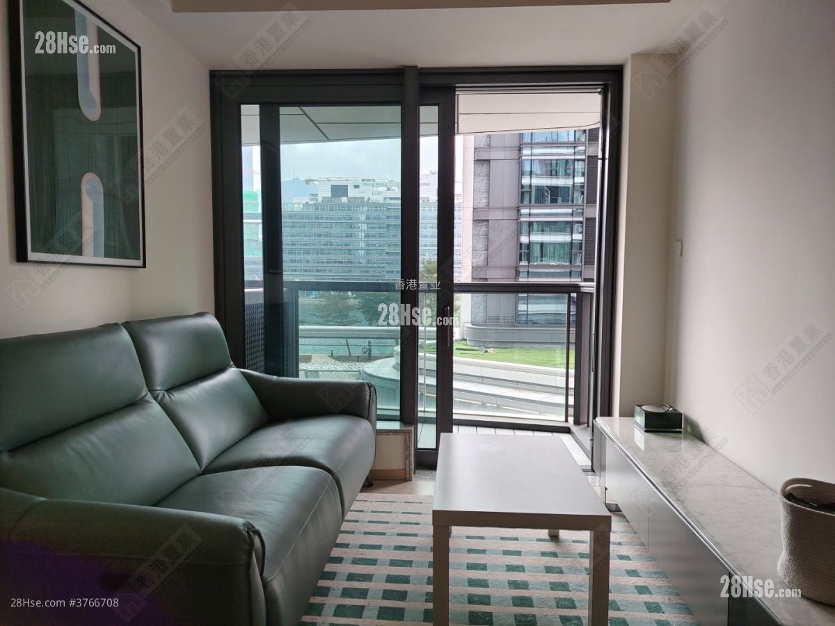 One Victoria Sell 3 Bedrooms 598 ft²