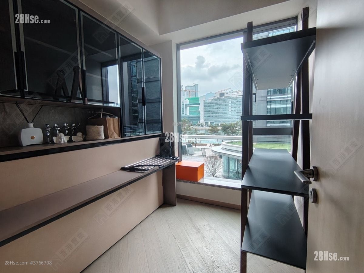 One Victoria Sell 3 Bedrooms 598 ft²