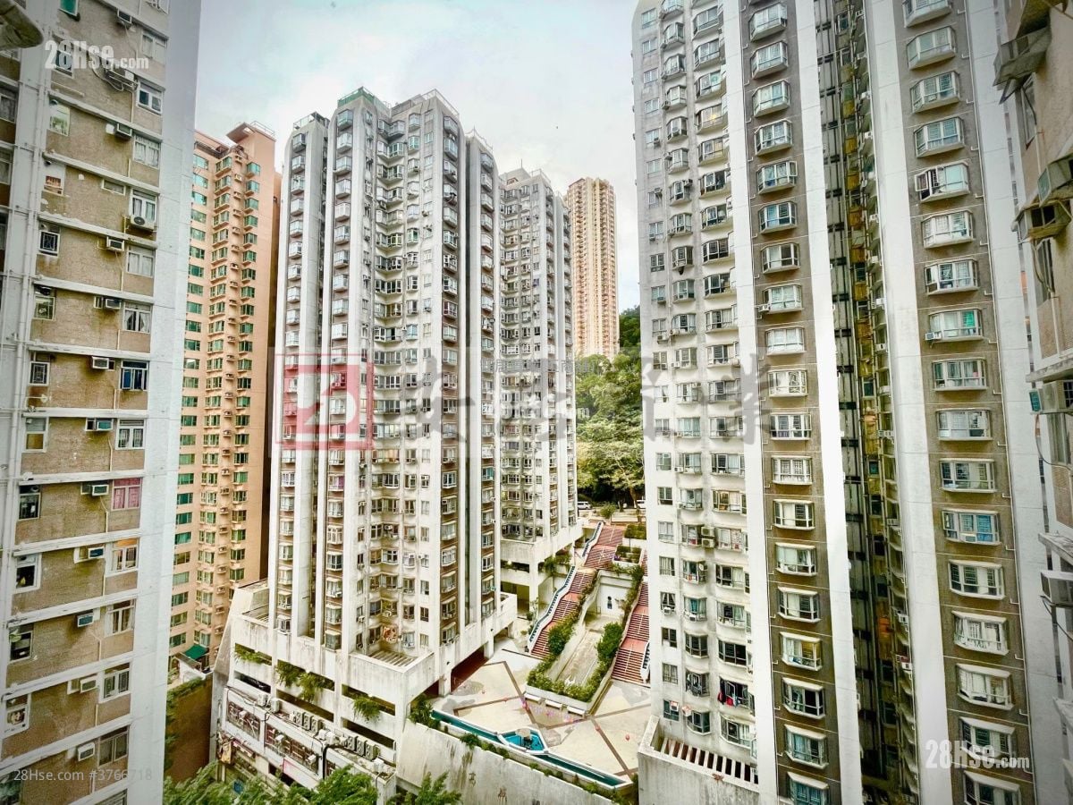 Greenwood Terrace Sell 3 Bedrooms , 1 Bathroom 646 ft²