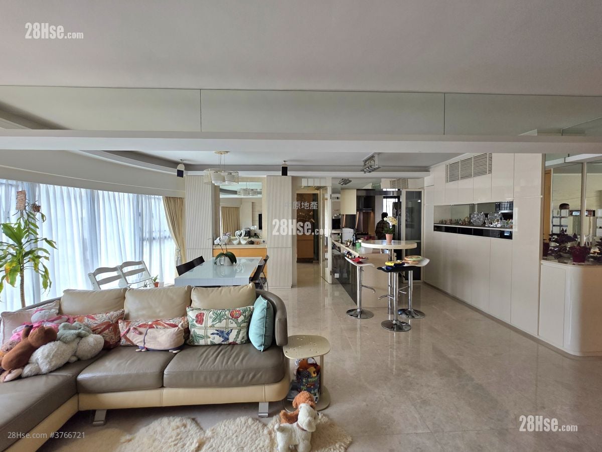 贺龙居 售盘 676 平方尺