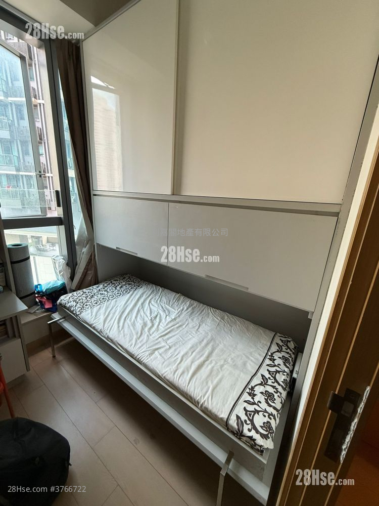 Twin Peaks Sell 2 Bedrooms , 1 Bathroom 516 ft²