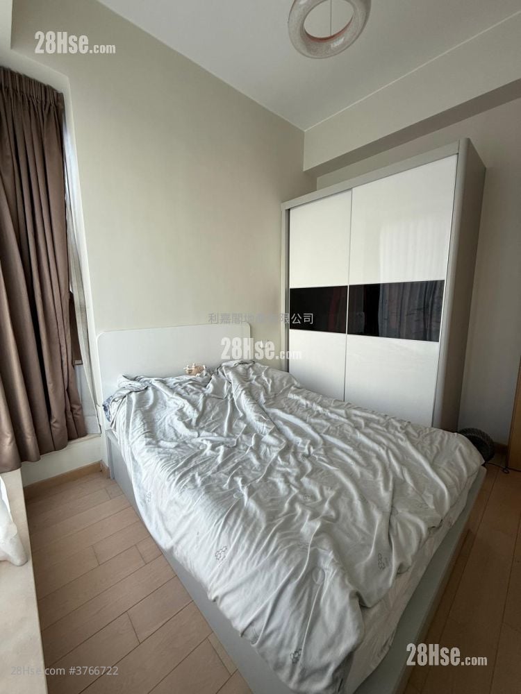 Twin Peaks Sell 2 Bedrooms , 1 Bathroom 516 ft²