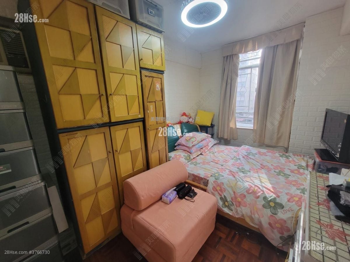 Whampoa Garden Sell 3 Bedrooms , 2 Bathrooms 777 ft²