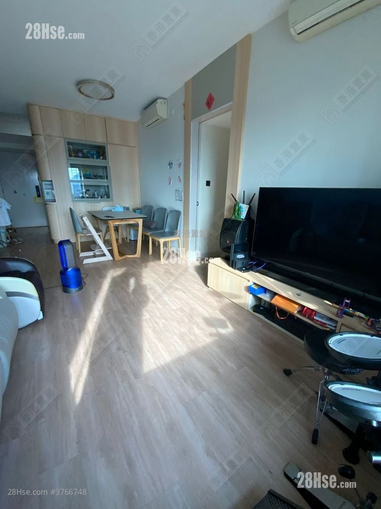 Sorrento Sell 3 Bedrooms , 2 Bathrooms 781 ft²