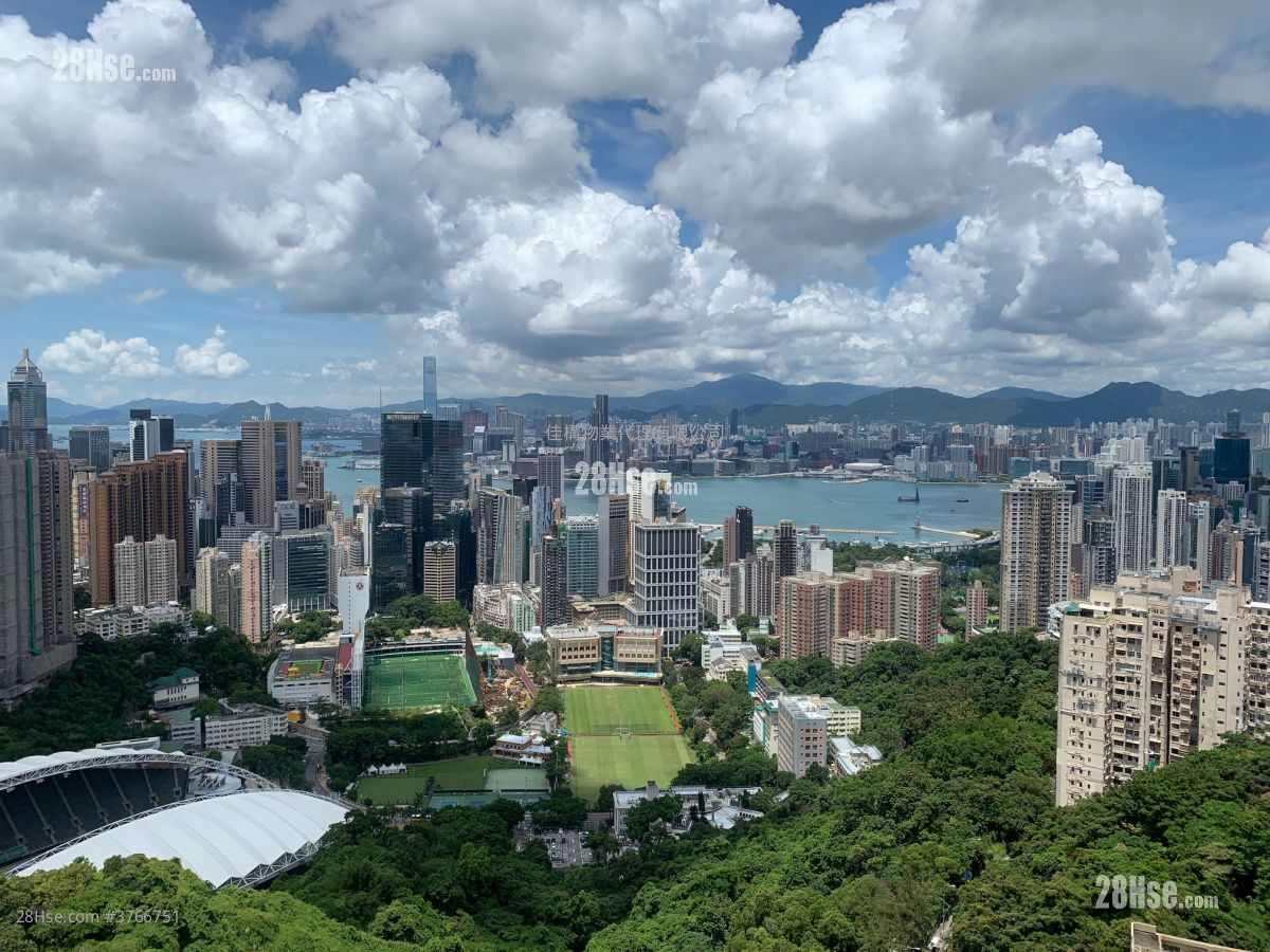 Cavendish Heights Sell 4 Bedrooms , 3 Bathrooms 1,811 ft²