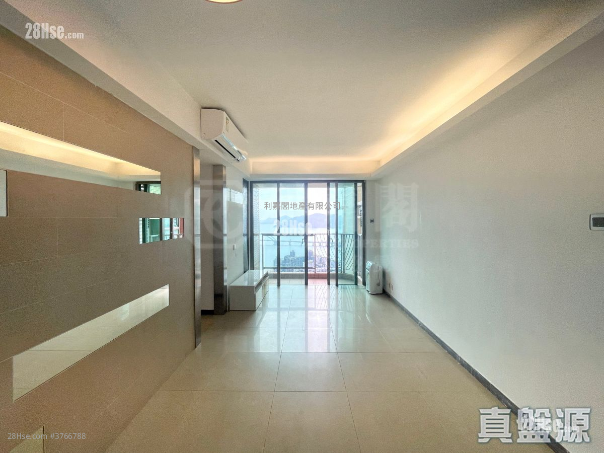 The Grandiose Sell 3 Bedrooms , 2 Bathrooms 665 ft²