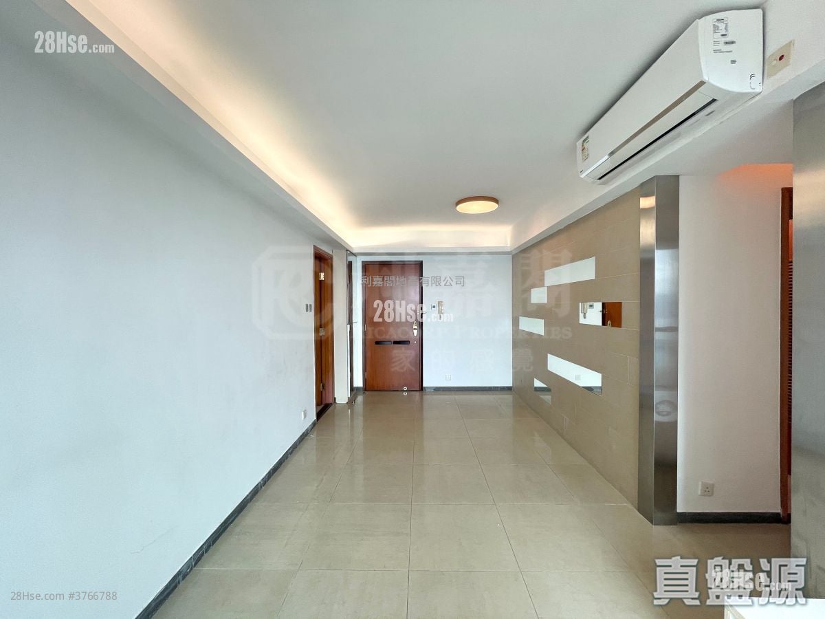 The Grandiose Sell 3 Bedrooms , 2 Bathrooms 665 ft²