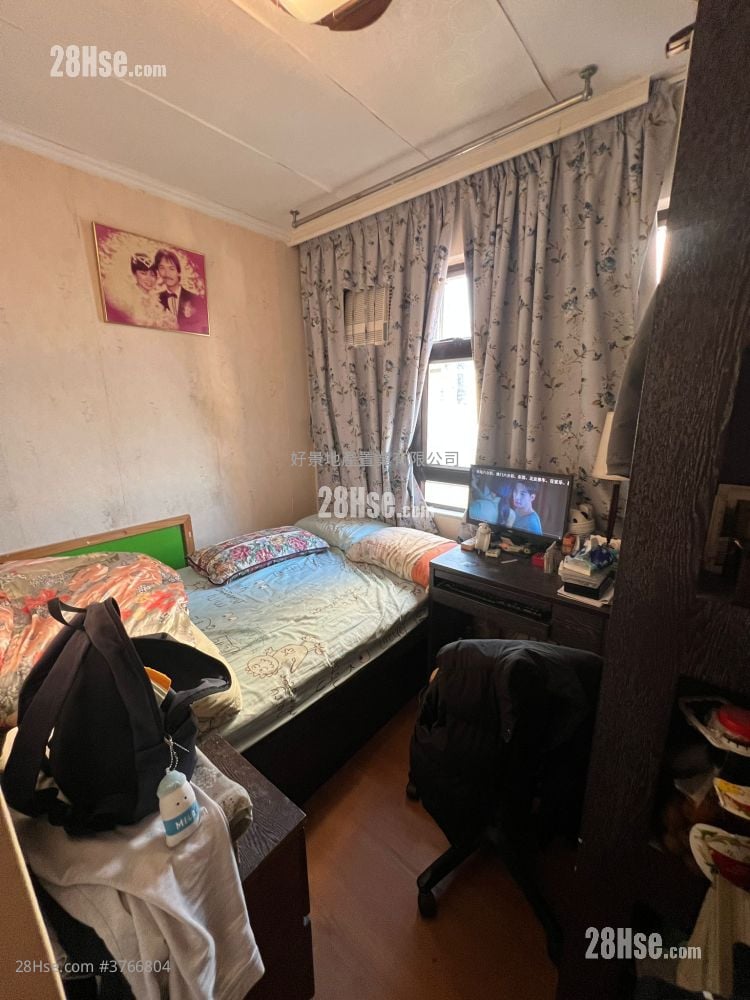 Clague Garden Estate Sell 2 Bedrooms , 1 Bathroom 442 ft²