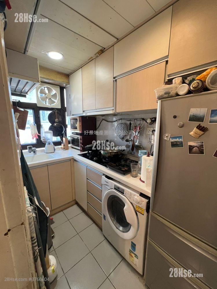 Clague Garden Estate Sell 2 Bedrooms , 1 Bathroom 442 ft²