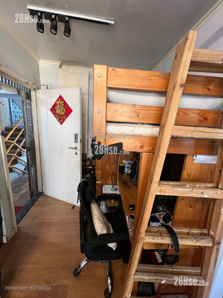 Clague Garden Estate Sell 2 Bedrooms , 1 Bathroom 442 ft²