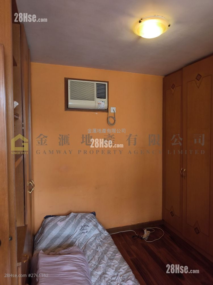 Kai Tak Garden Sell 2 Bedrooms , 1 Bathroom 495 ft²