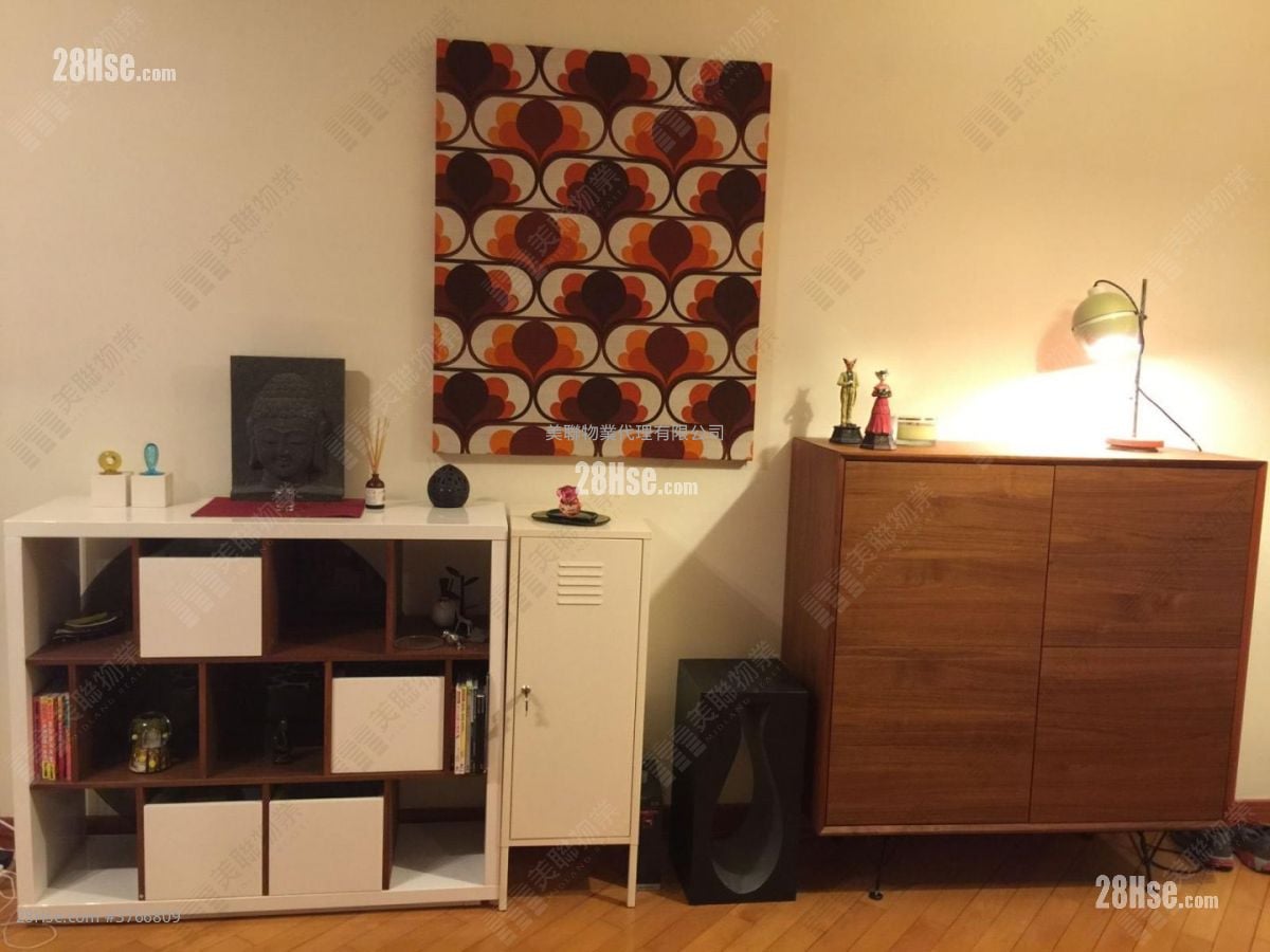 Royal Peninsula Sell 2 Bedrooms , 2 Bathrooms 780 ft²