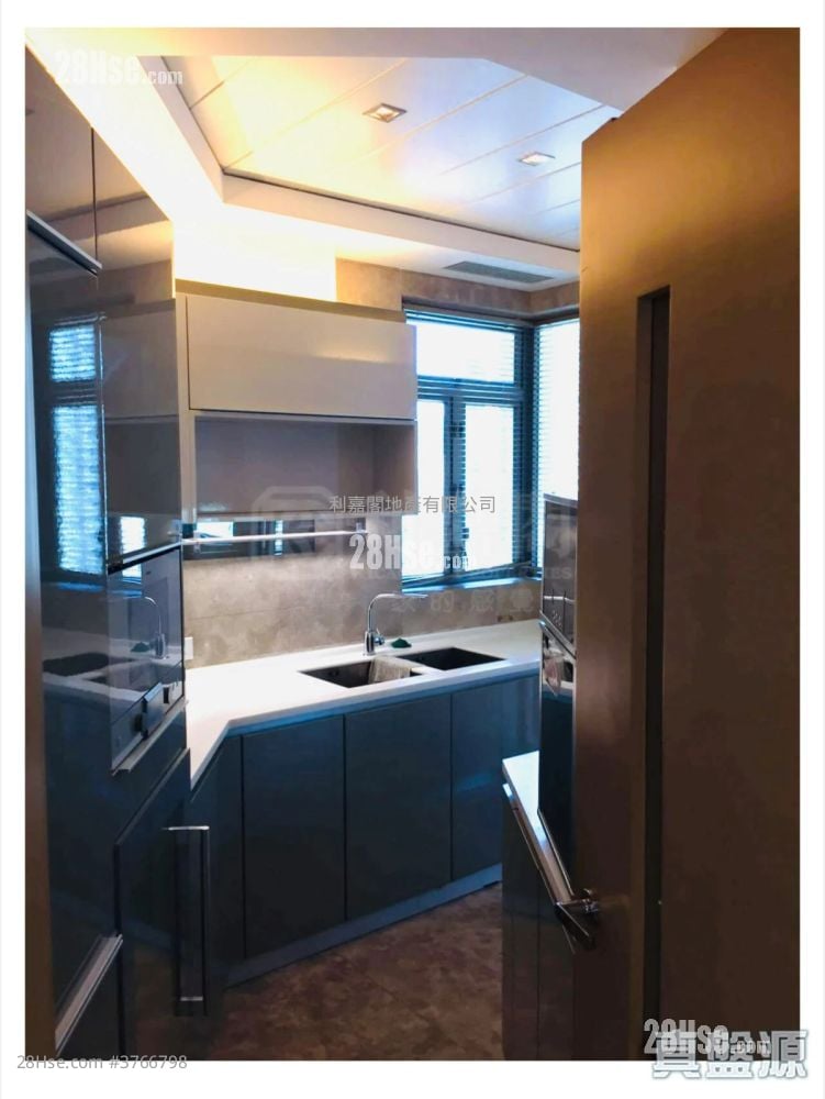 The Wings Sell 4 Bedrooms , 3 Bathrooms 1,306 ft²