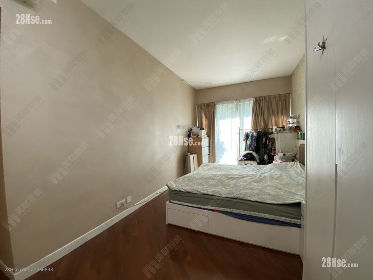 主人房: 承峰 售盘 3 浴室 1,129 平方尺