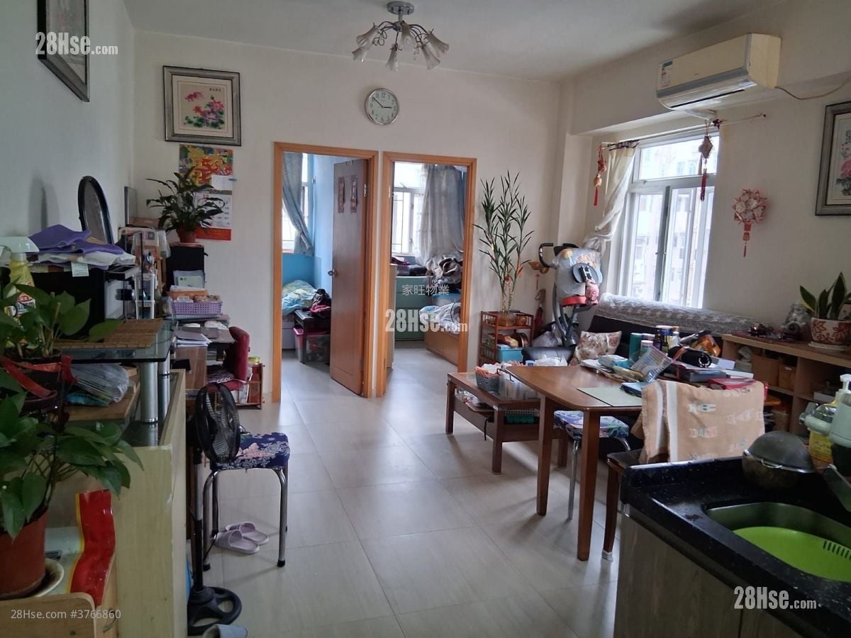 Shing Hing Building Sell 2 Bedrooms 427 ft²