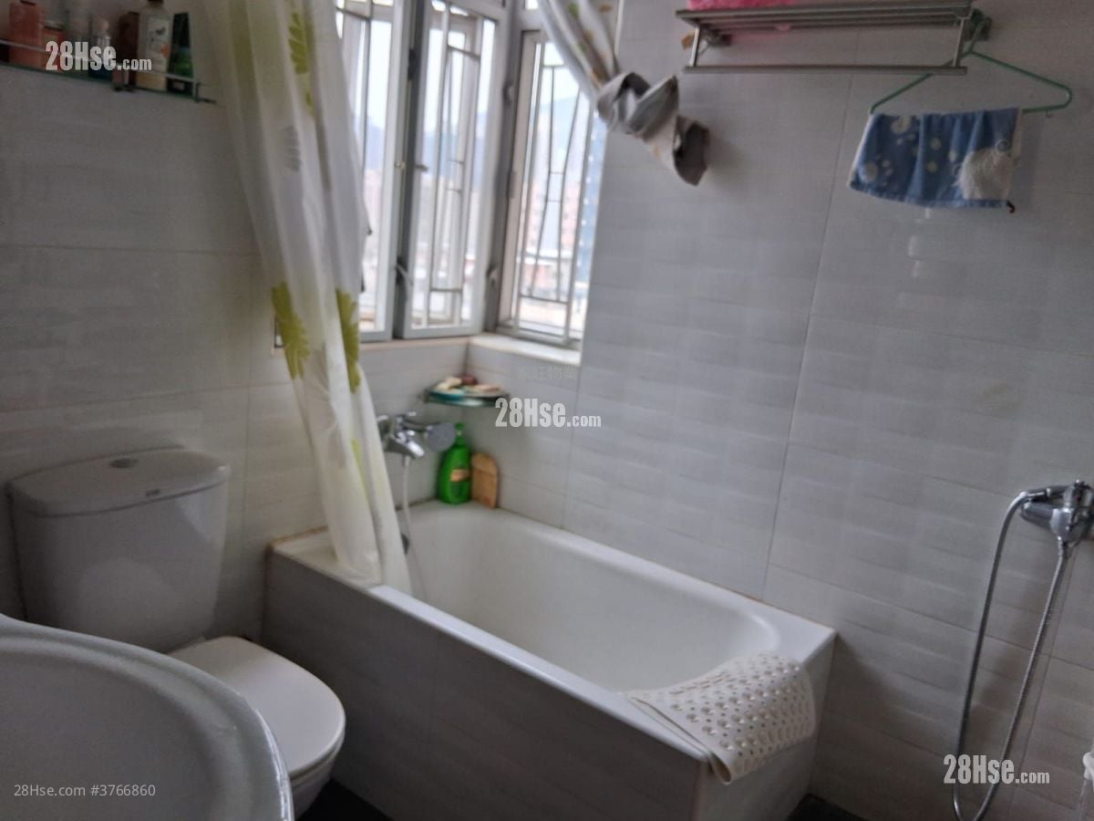 Shing Hing Building Sell 2 Bedrooms 427 ft²